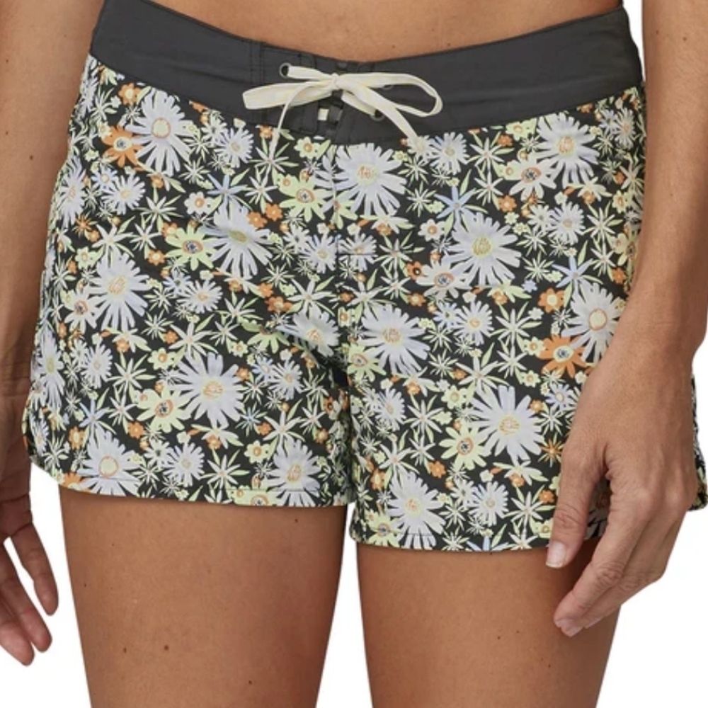 Patagonia Women's Wavefarer Board Shorts 5'' Primavera Ink Black Vacation Beach
